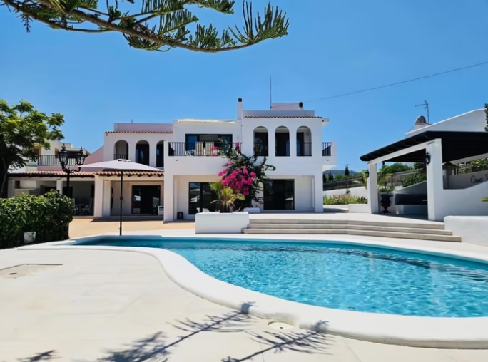 Villa/Mansión en Cala de Bou
